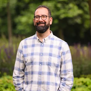 Prof. Dr. Darian Meacham